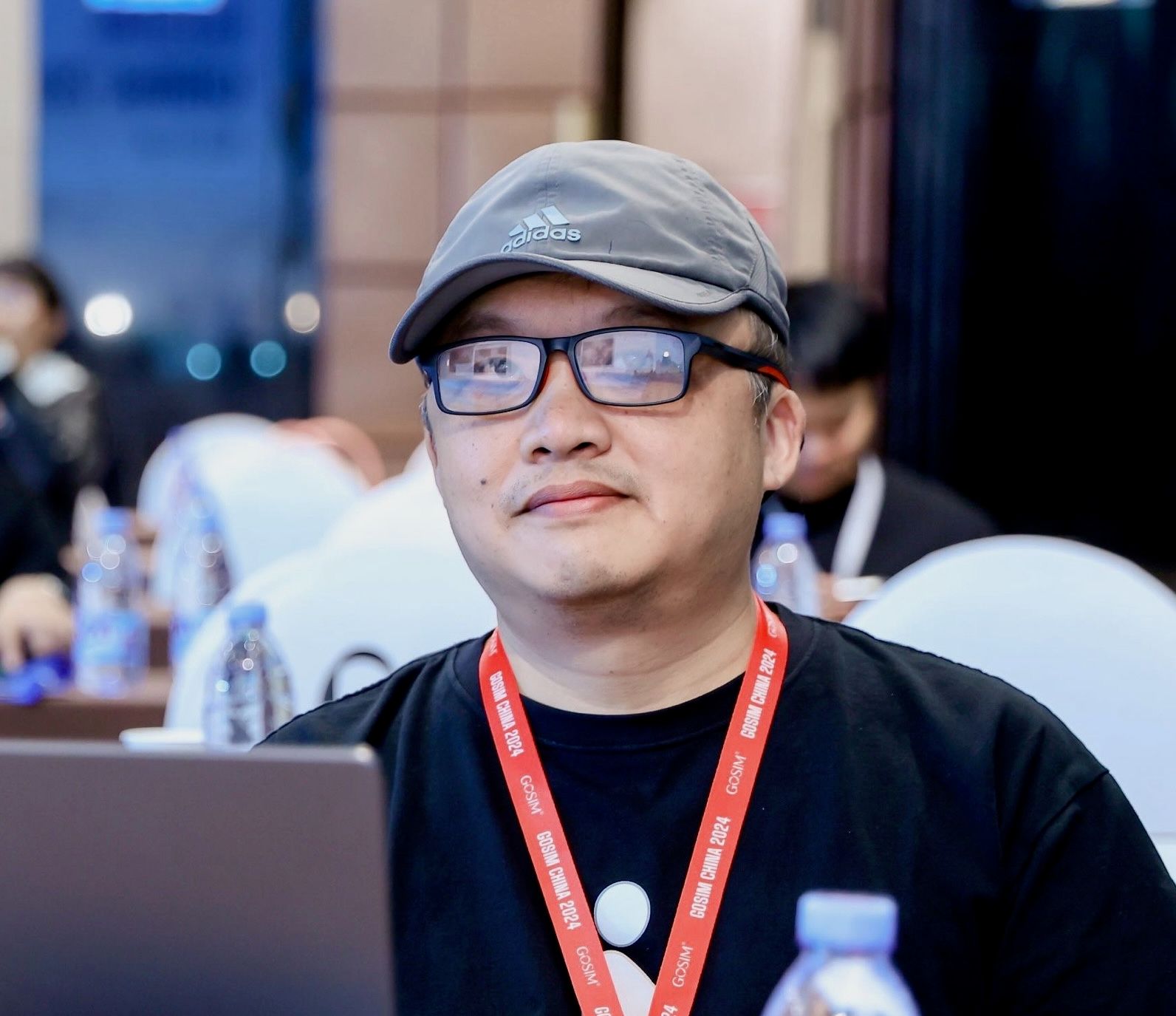 Zonghuan Wu